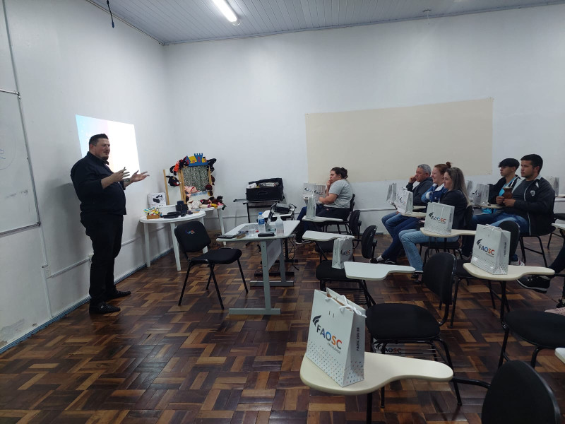 DESCUBRA NA FAOSC: DESAFIOS PROFISSIONAIS COM A PARTICIPAÇÃO DO CEJA DE SÃO CARLOS