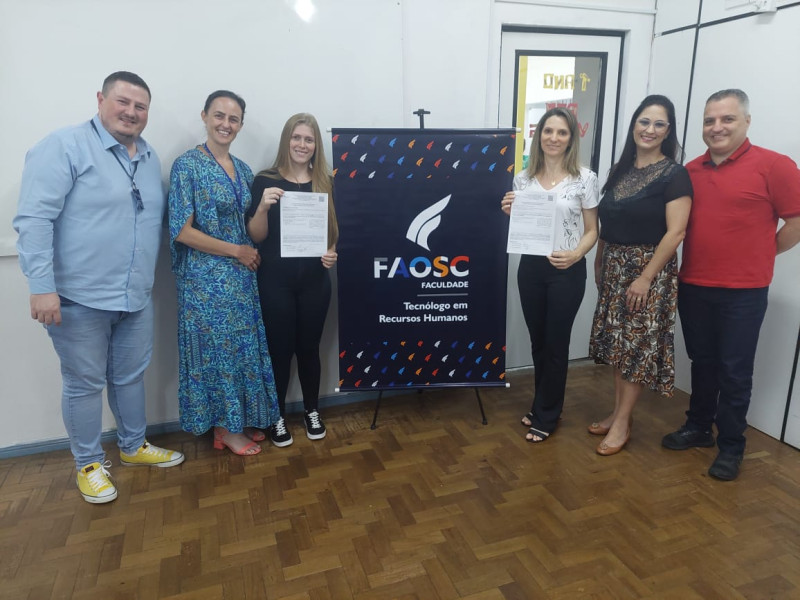 BANCAS EXTAORDINÁRIAS DE TCC FAOSC DOS CURSOS PEDAGOGIA E RECURSOS HUMANOS CONTAM COM A PRESENTAÇA DE PROFESSORES DAS UNIVERSIDADES FEDERAIS E PARTICULARES