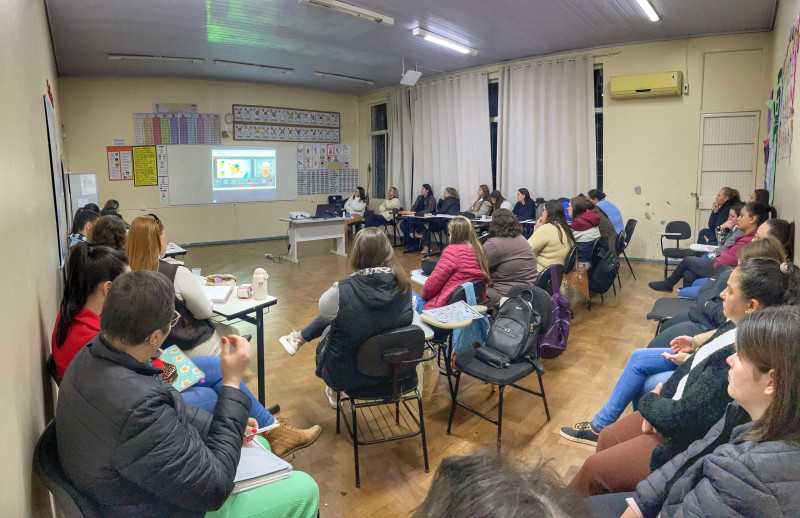 ACADÊMICOS DE PEDAGOGIA FAOSC SE PREPARAM PARA O ENADE
