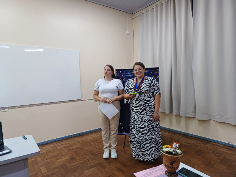BANCAS EXTAORDINÁRIAS DE TCC FAOSC DOS CURSOS PEDAGOGIA E RECURSOS HUMANOS CONTAM COM A PRESENTAÇA DE PROFESSORES DAS UNIVERSIDADES FEDERAIS E PARTICULARES